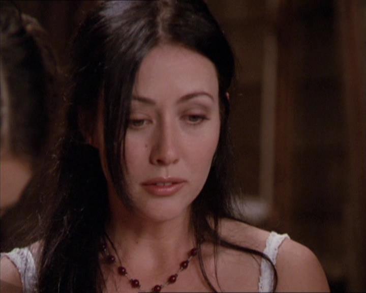 Charmed-Online-dot-217HowtoMakeAQuiltoutofAmericans0712.jpg