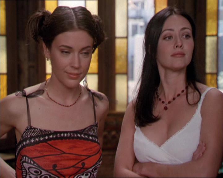Charmed-Online-dot-217HowtoMakeAQuiltoutofAmericans0726.jpg
