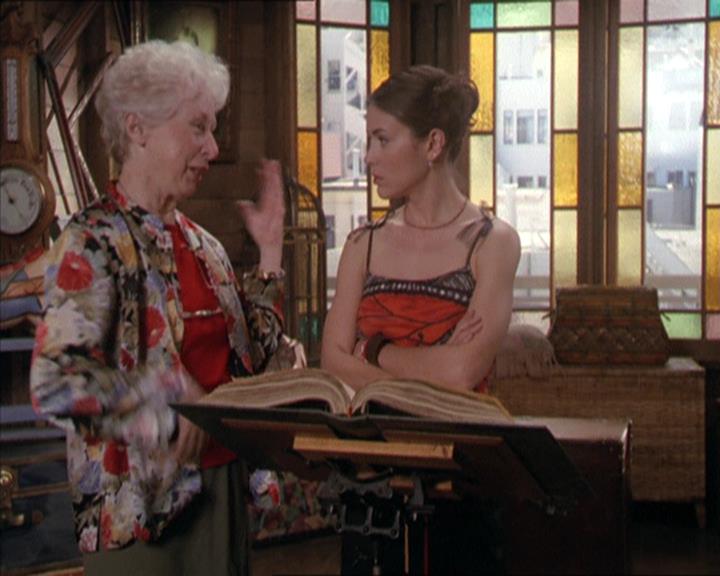 Charmed-Online-dot-217HowtoMakeAQuiltoutofAmericans0736.jpg