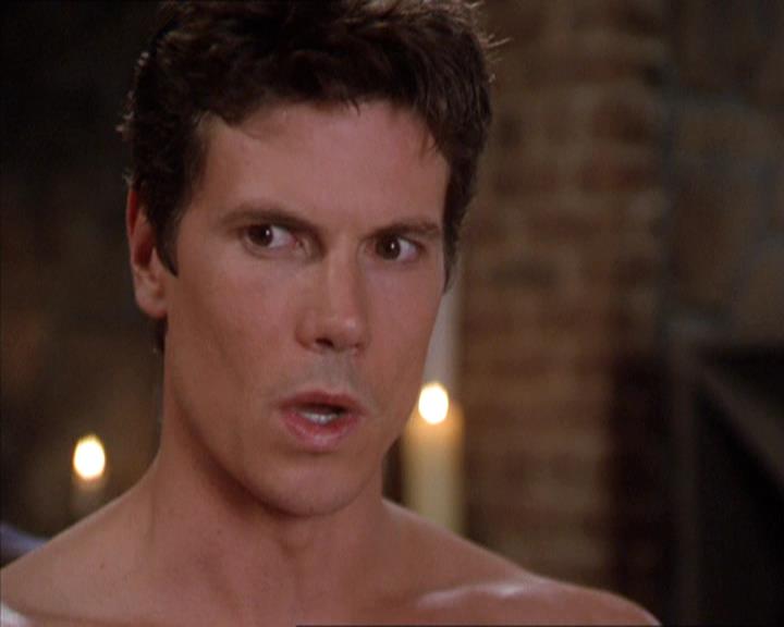 Charmed-Online-dot-217HowtoMakeAQuiltoutofAmericans0851.jpg Charmed-Online-dot-217HowtoMakeAQuiltoutofAmericans0851.jpg