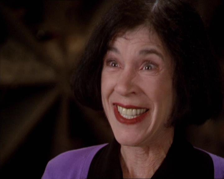 Charmed-Online-dot-217HowtoMakeAQuiltoutofAmericans0856.jpg