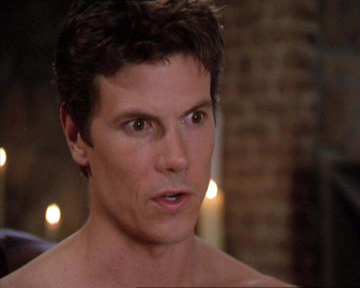 Charmed-Online-dot-217HowtoMakeAQuiltoutofAmericans0857.jpg