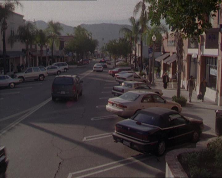 Charmed-Online-dot-217HowtoMakeAQuiltoutofAmericans0872.jpg
