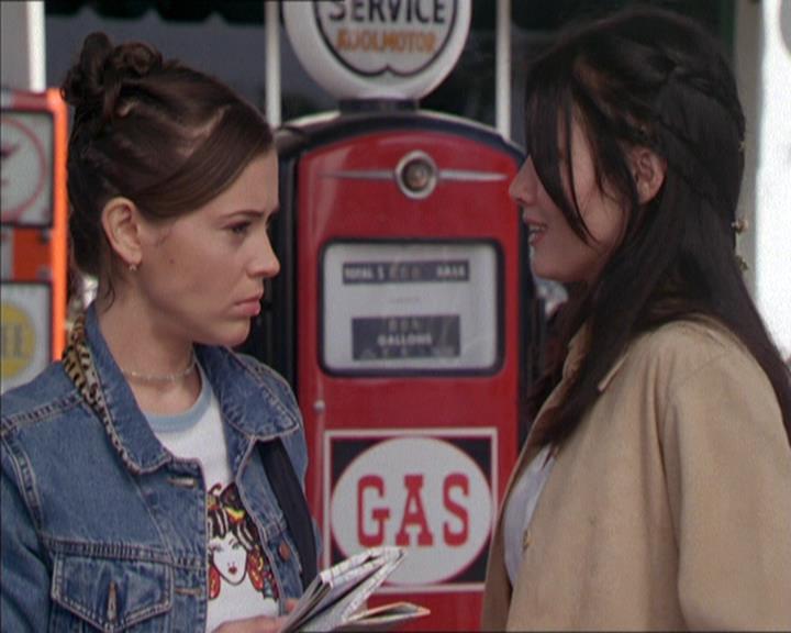 Charmed-Online-dot-217HowtoMakeAQuiltoutofAmericans0922.jpg