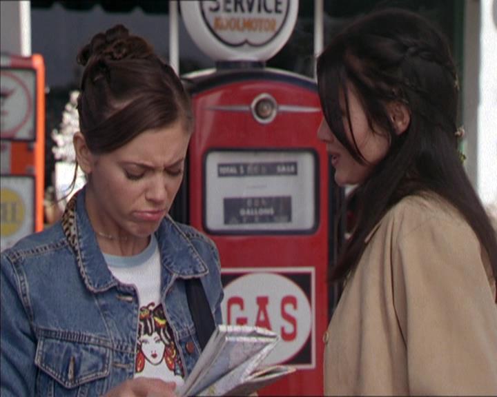 Charmed-Online-dot-217HowtoMakeAQuiltoutofAmericans0924.jpg