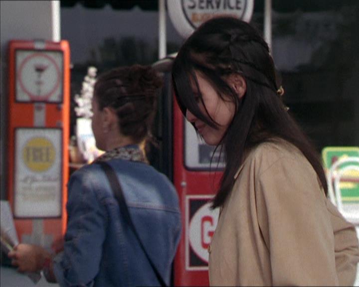 Charmed-Online-dot-217HowtoMakeAQuiltoutofAmericans0928.jpg