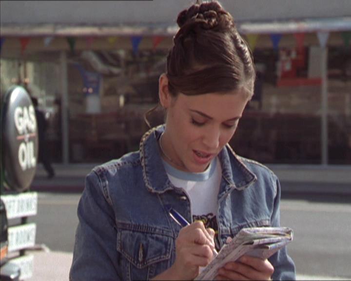Charmed-Online-dot-217HowtoMakeAQuiltoutofAmericans0981.jpg
