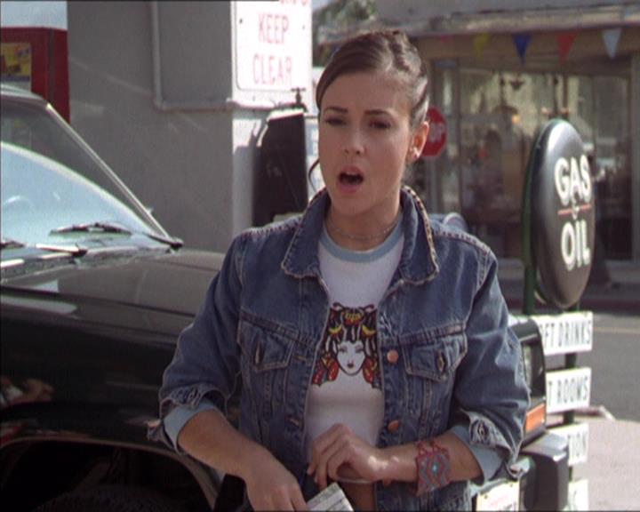 Charmed-Online-dot-217HowtoMakeAQuiltoutofAmericans0991.jpg Charmed-Online-dot-217HowtoMakeAQuiltoutofAmericans0991.jpg