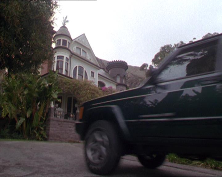 Charmed-Online-dot-217HowtoMakeAQuiltoutofAmericans1014.jpg