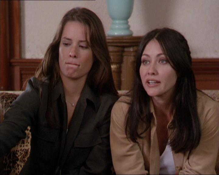 Charmed-Online-dot-217HowtoMakeAQuiltoutofAmericans1059.jpg