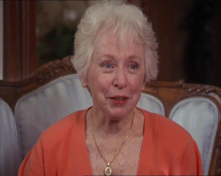 Charmed-Online-dot-217HowtoMakeAQuiltoutofAmericans1063.jpg