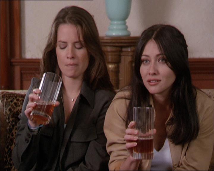 Charmed-Online-dot-217HowtoMakeAQuiltoutofAmericans1077.jpg