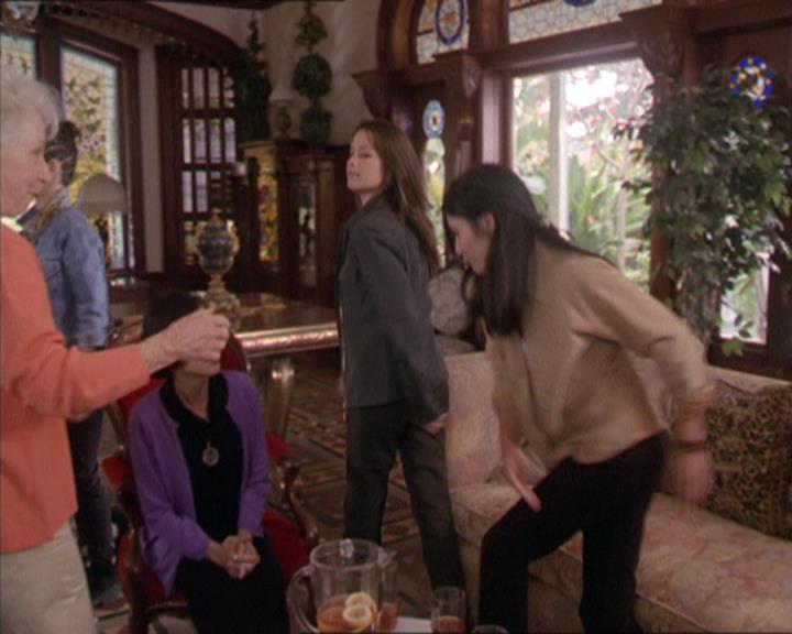 Charmed-Online-dot-217HowtoMakeAQuiltoutofAmericans1111.jpg