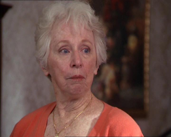 Charmed-Online-dot-217HowtoMakeAQuiltoutofAmericans1130.jpg