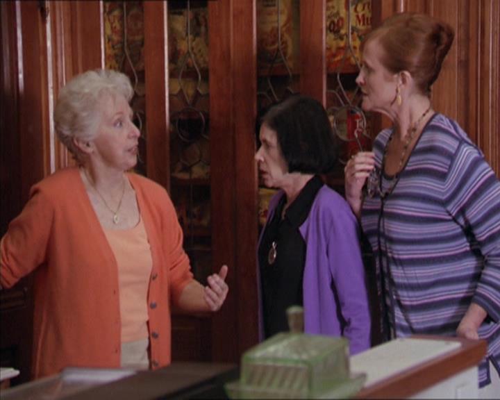 Charmed-Online-dot-217HowtoMakeAQuiltoutofAmericans1140.jpg