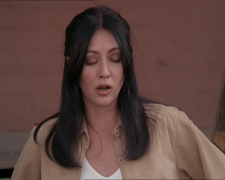 Charmed-Online-dot-217HowtoMakeAQuiltoutofAmericans1173.jpg Charmed-Online-dot-217HowtoMakeAQuiltoutofAmericans1173.jpg