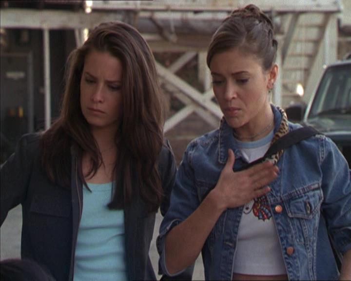 Charmed-Online-dot-217HowtoMakeAQuiltoutofAmericans1181.jpg