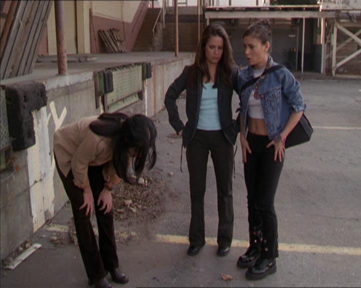 Charmed-Online-dot-217HowtoMakeAQuiltoutofAmericans1184.jpg