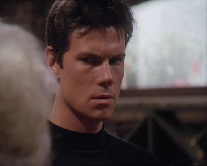 Charmed-Online-dot-217HowtoMakeAQuiltoutofAmericans1226.jpg