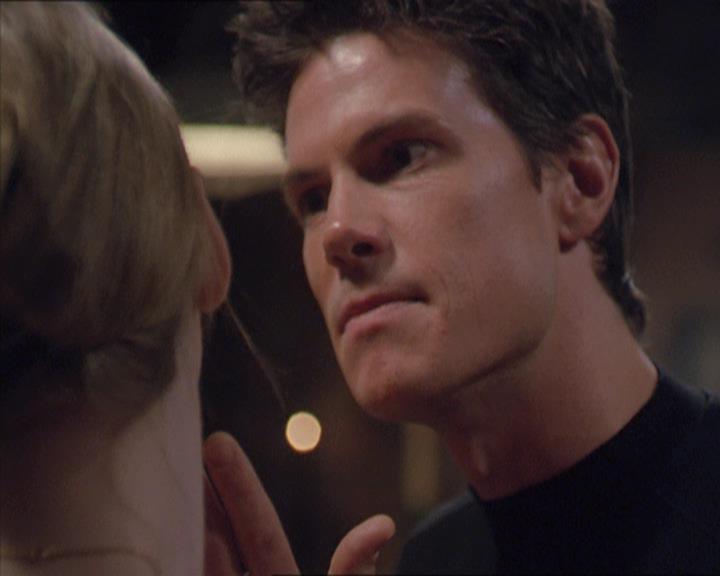 Charmed-Online-dot-217HowtoMakeAQuiltoutofAmericans1295.jpg