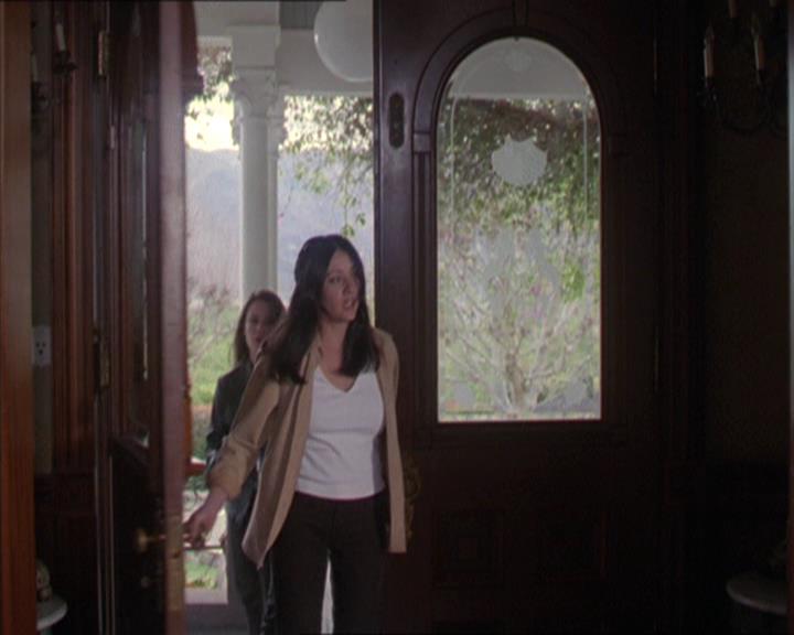 Charmed-Online-dot-217HowtoMakeAQuiltoutofAmericans1324.jpg