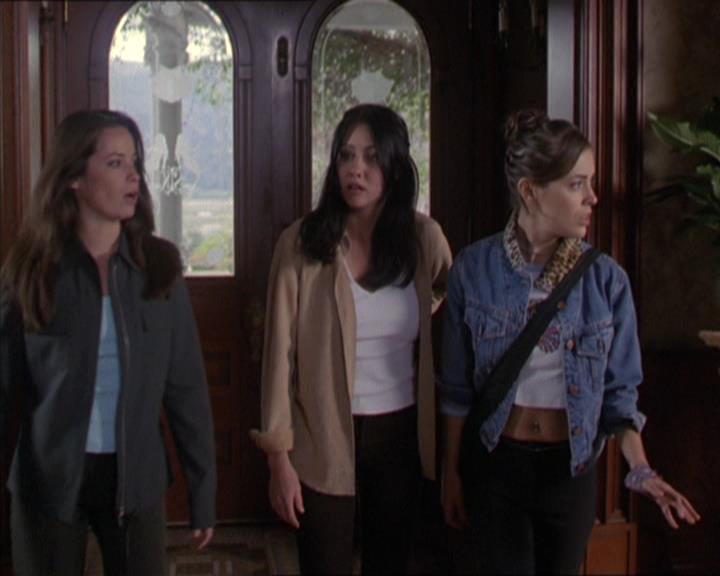 Charmed-Online-dot-217HowtoMakeAQuiltoutofAmericans1329.jpg