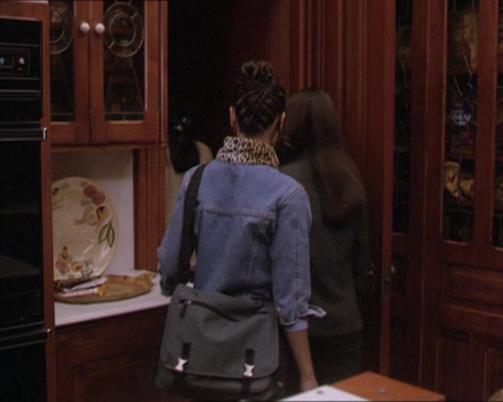 Charmed-Online-dot-217HowtoMakeAQuiltoutofAmericans1349.jpg