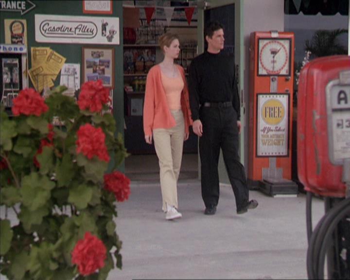 Charmed-Online-dot-217HowtoMakeAQuiltoutofAmericans1493.jpg