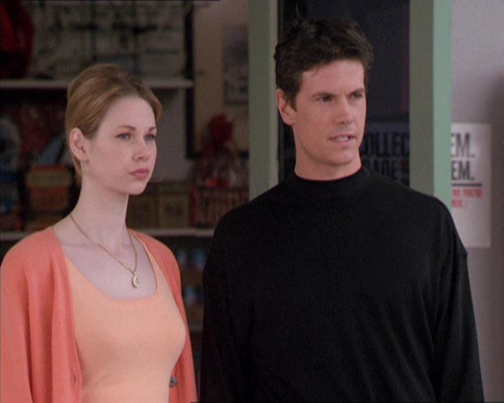Charmed-Online-dot-217HowtoMakeAQuiltoutofAmericans1497.jpg