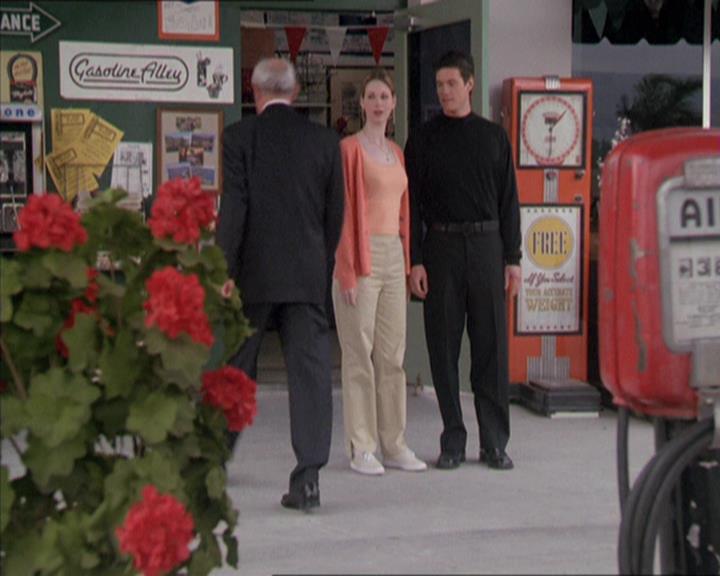 Charmed-Online-dot-217HowtoMakeAQuiltoutofAmericans1508.jpg