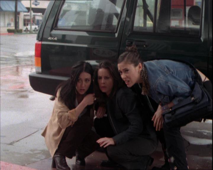 Charmed-Online-dot-217HowtoMakeAQuiltoutofAmericans1625.jpg