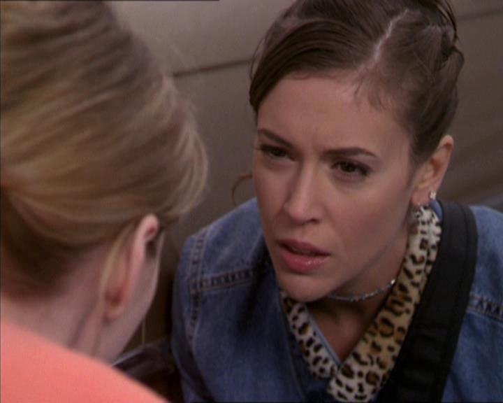 Charmed-Online-dot-217HowtoMakeAQuiltoutofAmericans1658.jpg