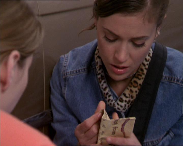 Charmed-Online-dot-217HowtoMakeAQuiltoutofAmericans1663.jpg