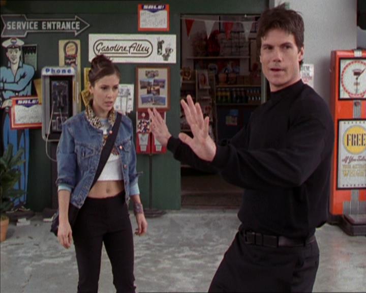 Charmed-Online-dot-217HowtoMakeAQuiltoutofAmericans1682.jpg