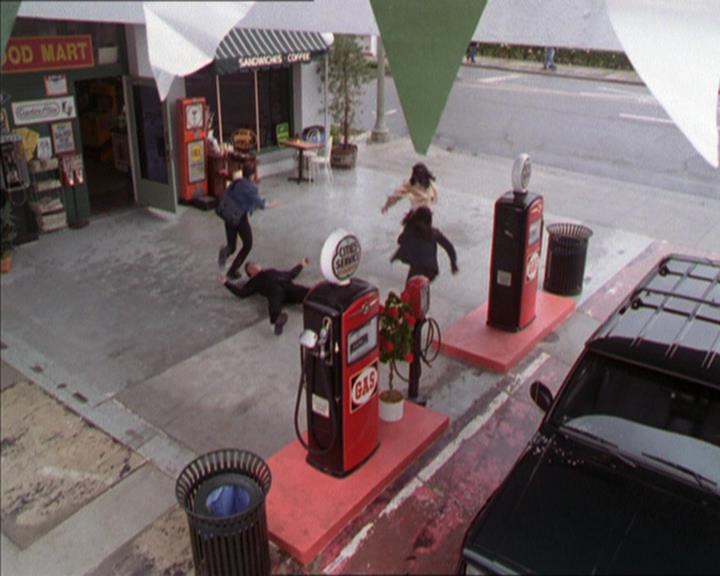 Charmed-Online-dot-217HowtoMakeAQuiltoutofAmericans1690.jpg