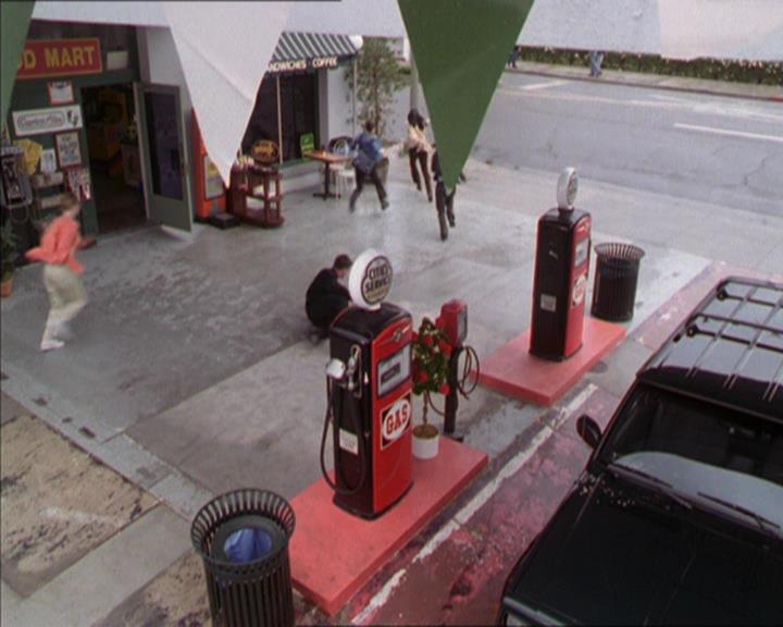 Charmed-Online-dot-217HowtoMakeAQuiltoutofAmericans1691.jpg
