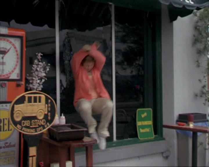 Charmed-Online-dot-217HowtoMakeAQuiltoutofAmericans1694.jpg