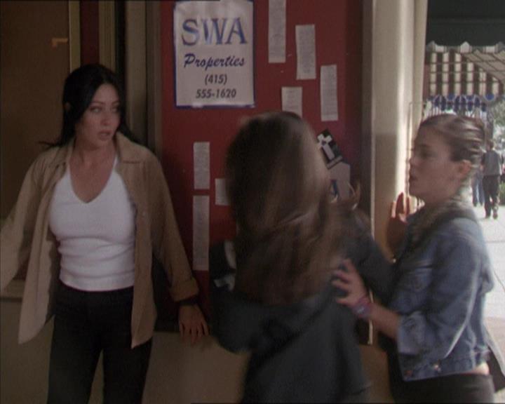 Charmed-Online-dot-217HowtoMakeAQuiltoutofAmericans1699.jpg