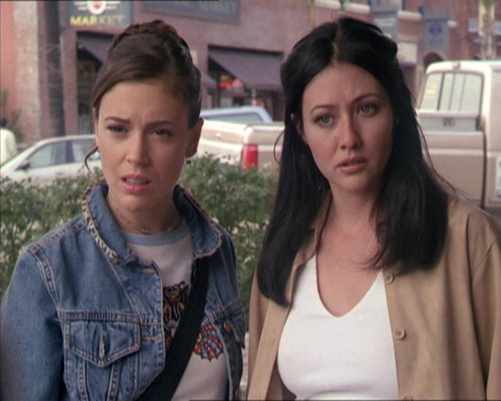 Charmed-Online-dot-217HowtoMakeAQuiltoutofAmericans1719.jpg