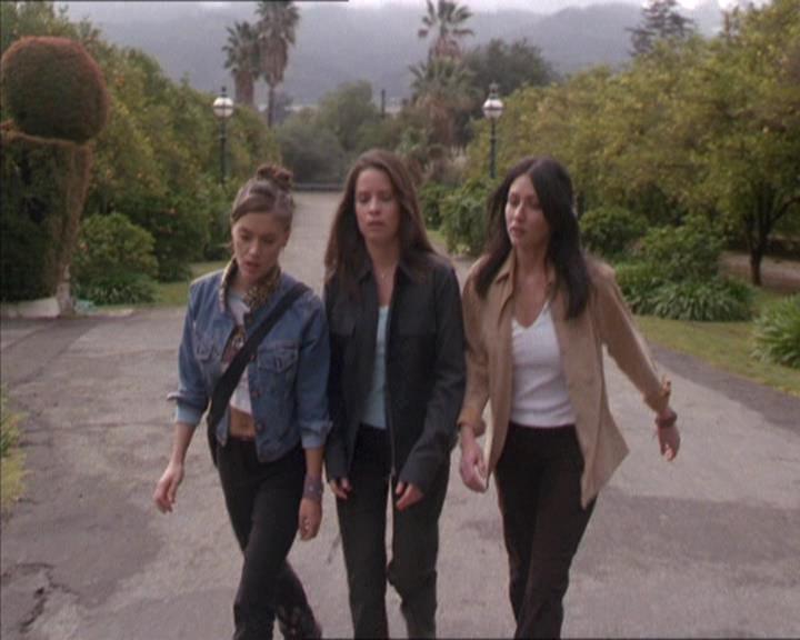 Charmed-Online-dot-217HowtoMakeAQuiltoutofAmericans1760.jpg