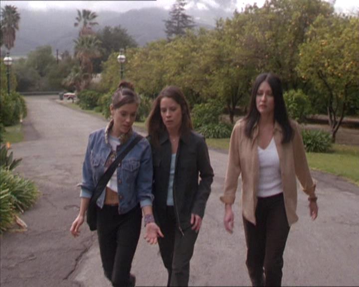 Charmed-Online-dot-217HowtoMakeAQuiltoutofAmericans1762.jpg