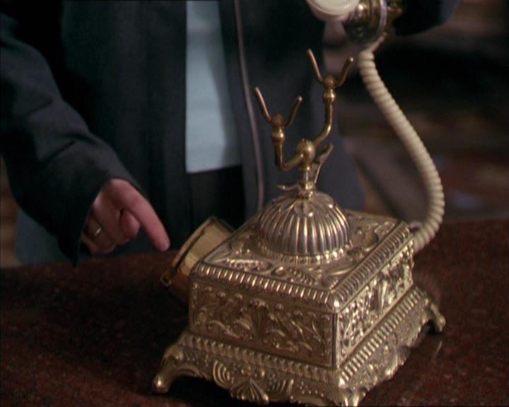 Charmed-Online-dot-217HowtoMakeAQuiltoutofAmericans1813.jpg