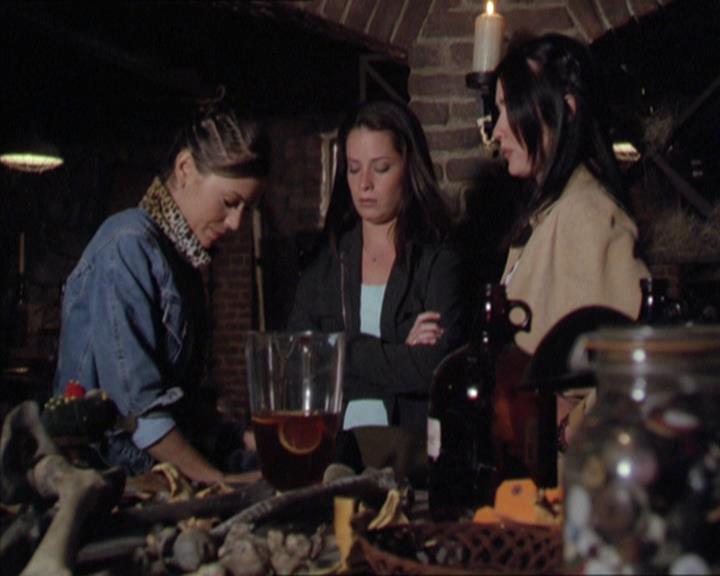 Charmed-Online-dot-217HowtoMakeAQuiltoutofAmericans1911.jpg
