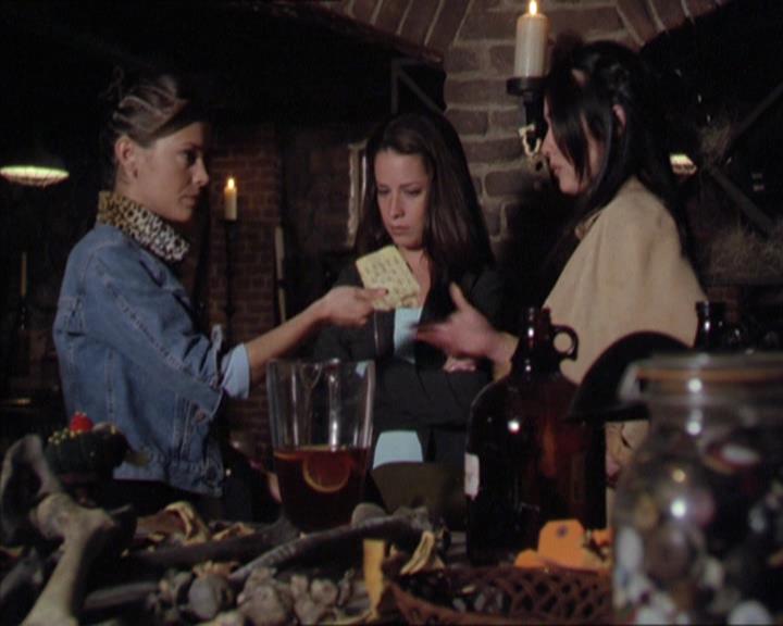 Charmed-Online-dot-217HowtoMakeAQuiltoutofAmericans1912.jpg