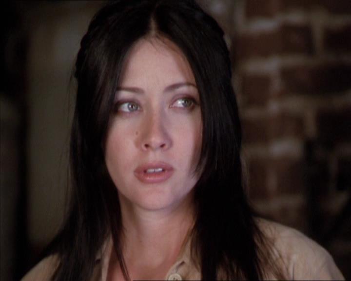Charmed-Online-dot-217HowtoMakeAQuiltoutofAmericans2025.jpg