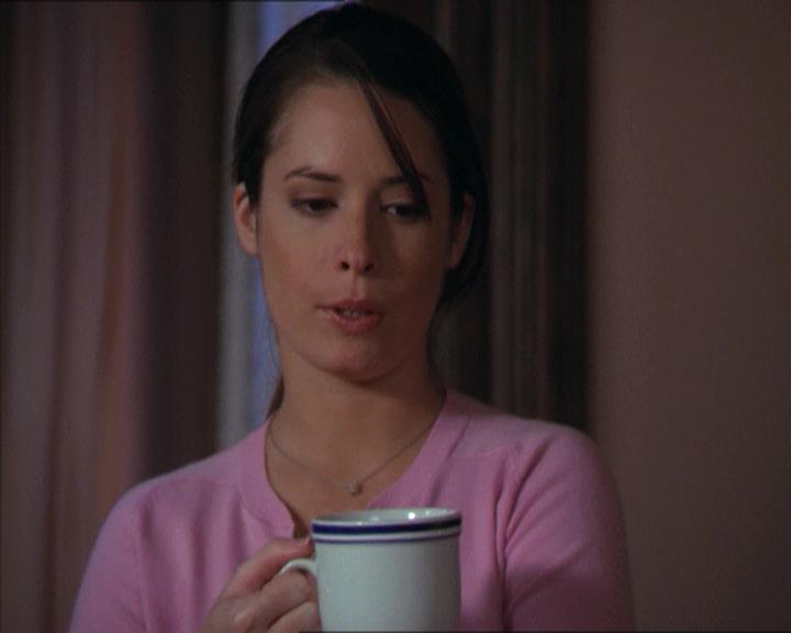 Charmed-Online-dot-218ChickFlick0026.jpg