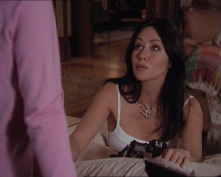 Charmed-Online-dot-218ChickFlick0047.jpg