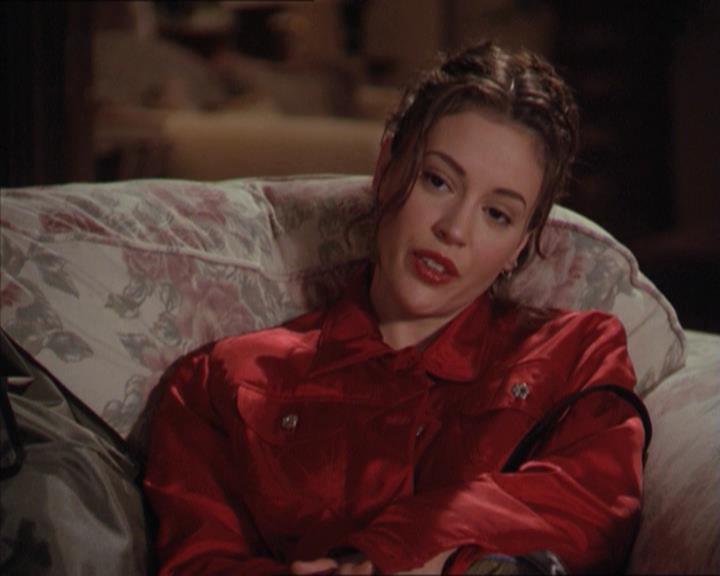 Charmed-Online-dot-218ChickFlick0102.jpg