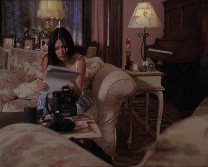 Charmed-Online-dot-218ChickFlick0109.jpg