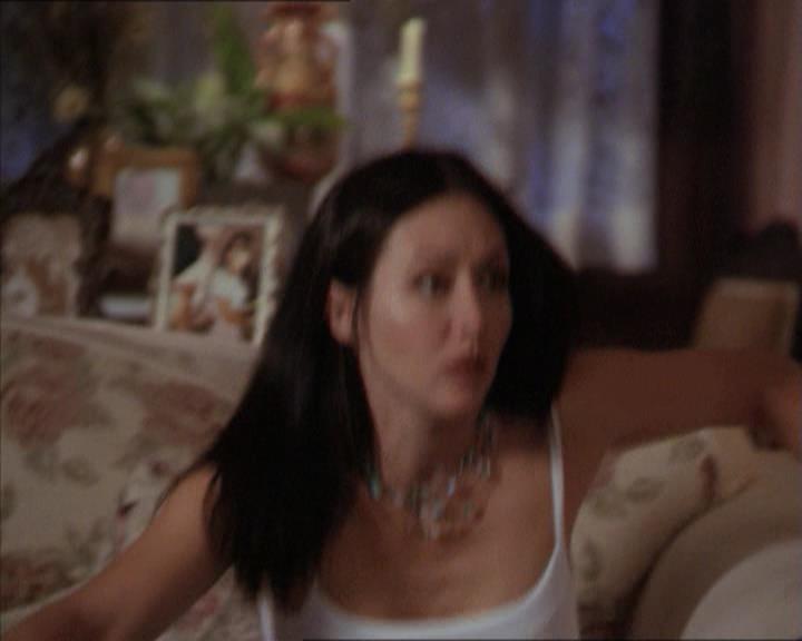 Charmed-Online-dot-218ChickFlick0116.jpg